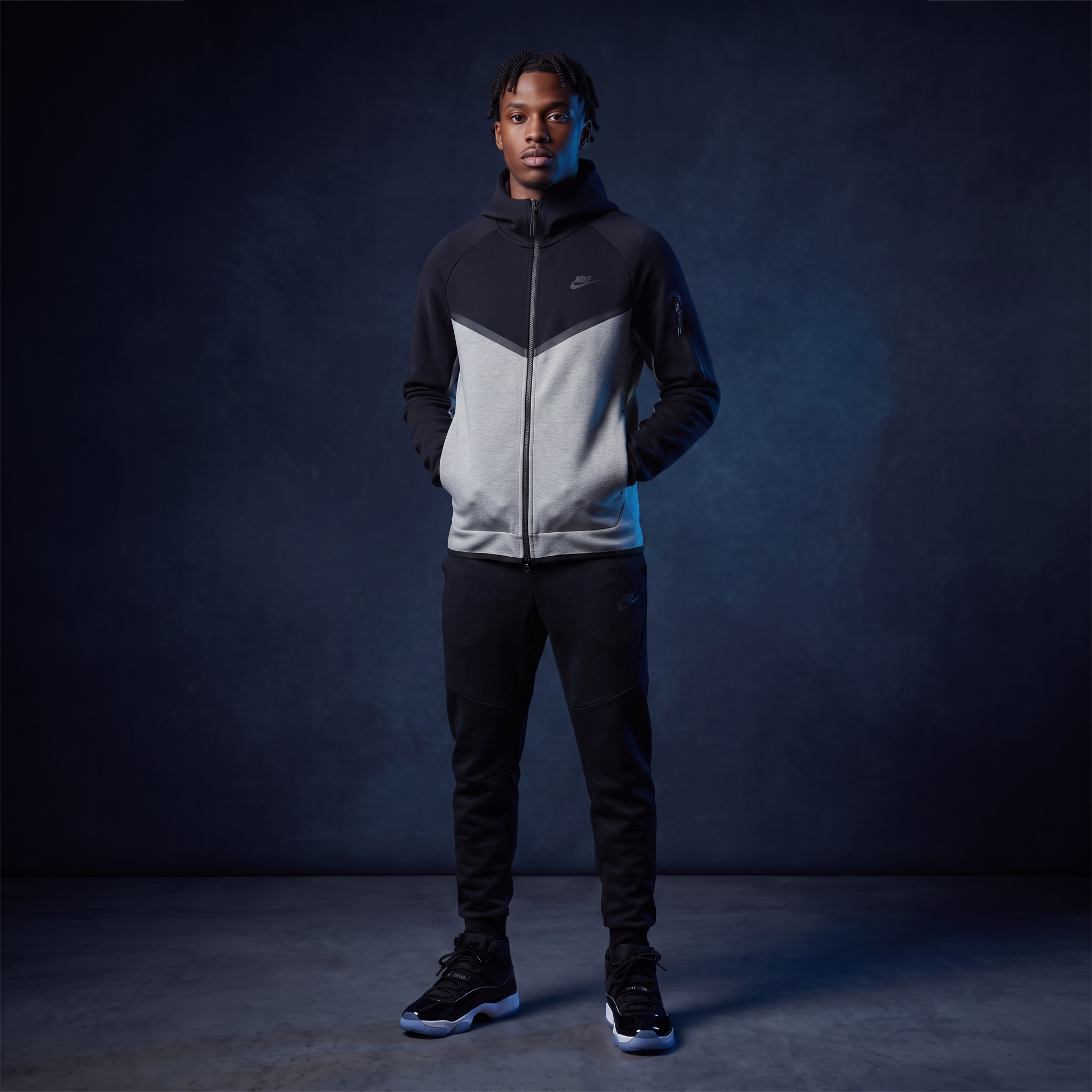 Modelo con ropa streetwear de Marlo sobre fondo índigo